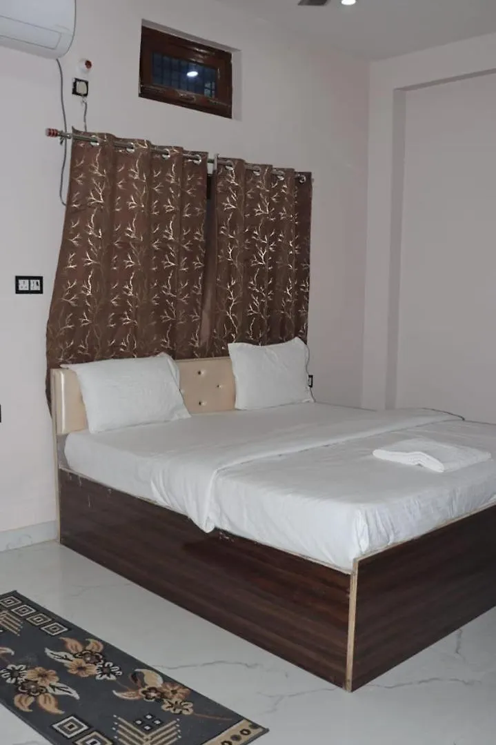 Ss Palace Hotel Varanasi India