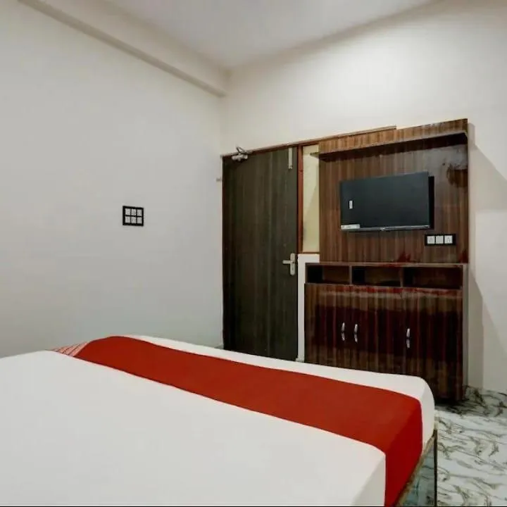 Ss Palace Hotel Varanasi Guest house